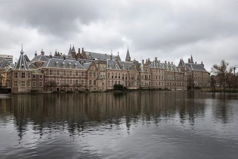 Dutch Government Plans to Cut 25,000 Jobs in AI-Led Overhaul