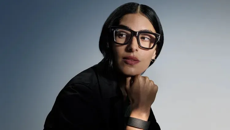 Workers report watching Ray-Ban Meta-shot footage of people using the bathroom