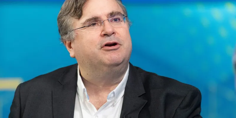Reid Hoffman says SpaceX is 'not an AI company' and xAI is a 'complete train wreck' — and there's room for both OpenAI and Anthropic | Fortune